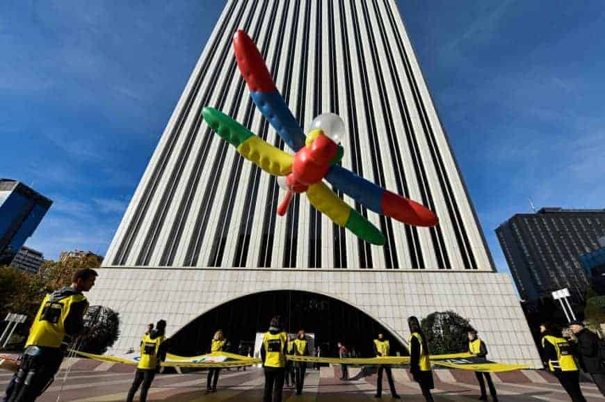 Google employees and Amnesty International protest against search engine Dragonfly